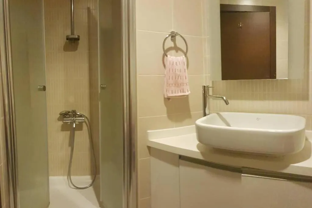 Magneficent Luxury Residence With Pool And Fitnes Stambuł Apartament